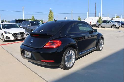 2016 Volkswagen Beetle 1.8T SEL