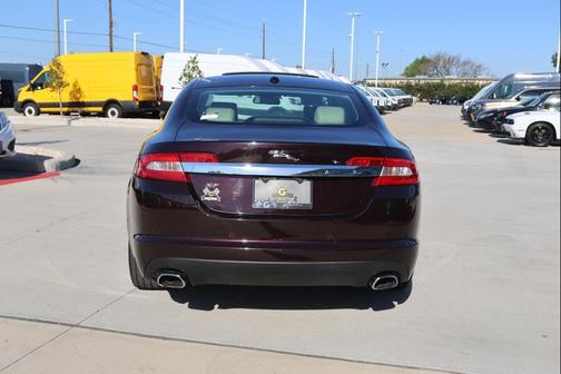 2011 Jaguar XF Premium
