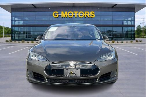 2015 Tesla Model S 70D