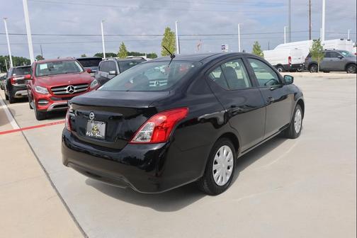 2019 Nissan Versa 1.6 S