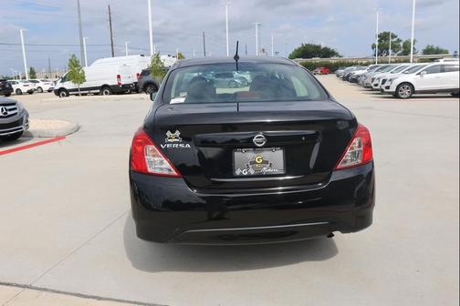 2019 Nissan Versa 1.6 S