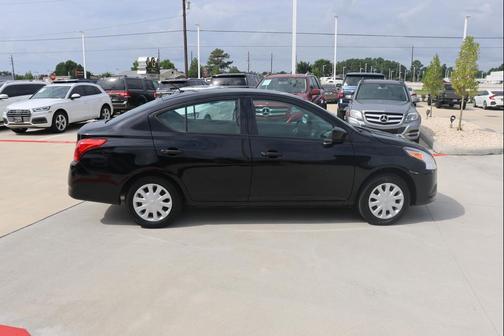 2019 Nissan Versa 1.6 S
