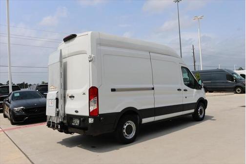 2018 Ford Transit-250 Base