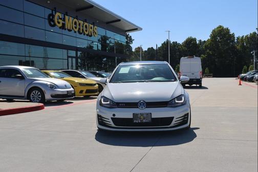 2015 Volkswagen Golf GTI 2.0T SE 4-Door