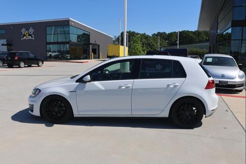 2015 Volkswagen Golf GTI 2.0T SE 4-Door