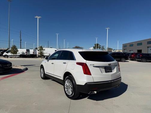2017 Cadillac XT5 Base