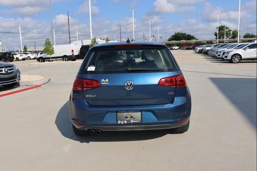2015 Volkswagen Golf Auto TSI SE