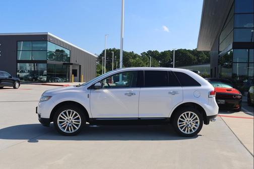 2015 Lincoln MKX Base