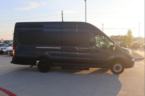 2020 Ford Transit-250 Base