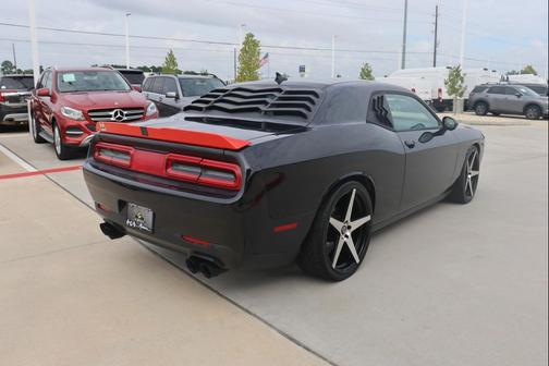 2015 Dodge Challenger SXT Plus