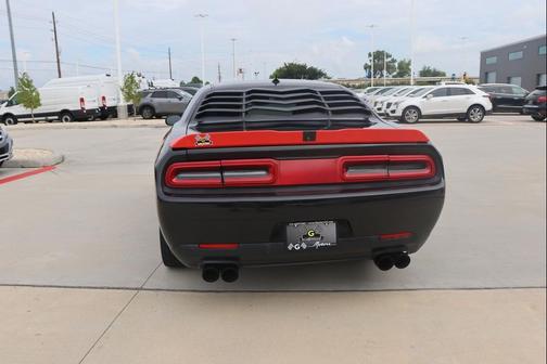 2015 Dodge Challenger SXT Plus