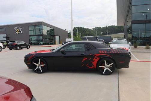 2015 Dodge Challenger SXT Plus