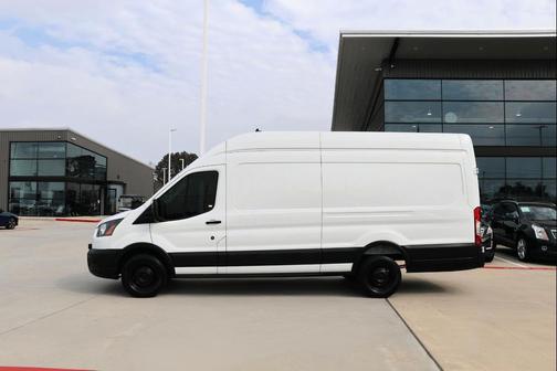 2022 Ford Transit-250 Base