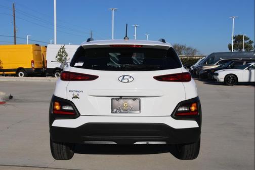 2021 Hyundai KONA SEL