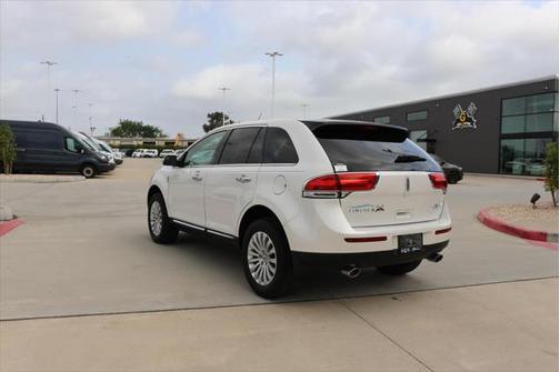2014 Lincoln MKX Base