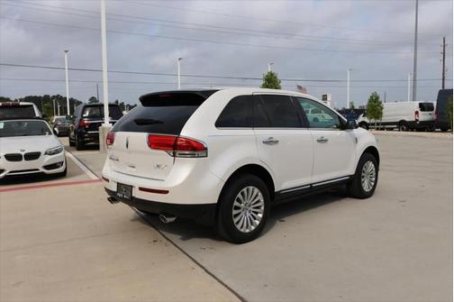 2014 Lincoln MKX Base