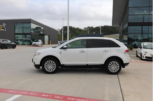 2014 Lincoln MKX Base
