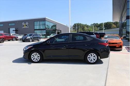 2020 Hyundai Accent SE