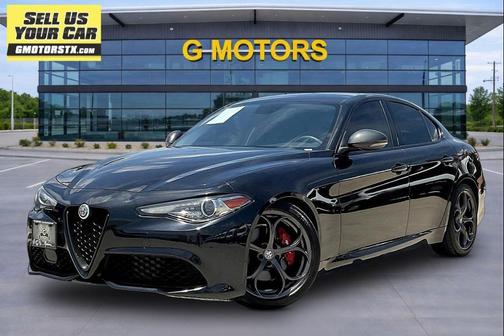 Vulcano Black Metallic 2019 Alfa Romeo Giulia Sport