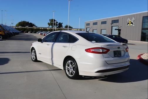 2016 Ford Fusion Hybrid Titanium