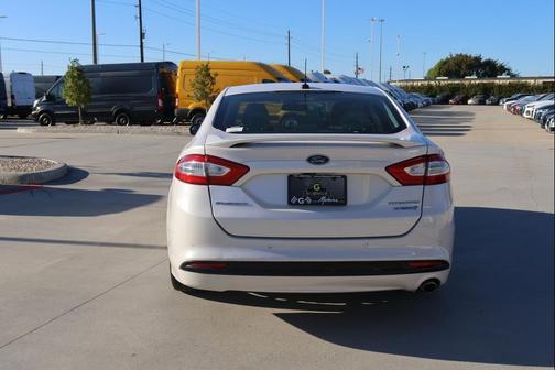2016 Ford Fusion Hybrid Titanium