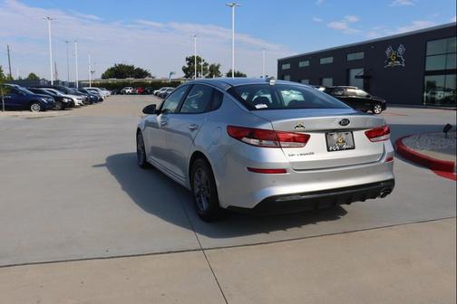 2020 Kia Optima LX
