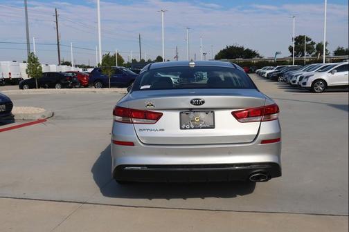 2020 Kia Optima LX