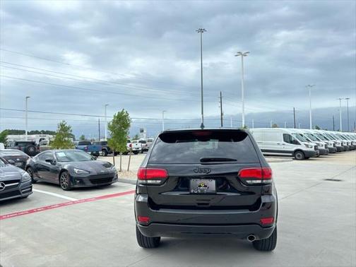 2018 Jeep Grand Cherokee Laredo E