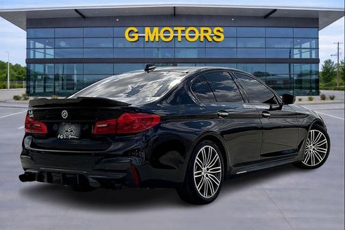 BLACK 2018 BMW 540 xDrive