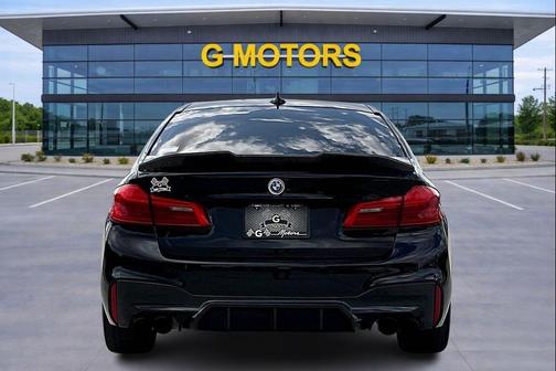 BLACK 2018 BMW 540 xDrive