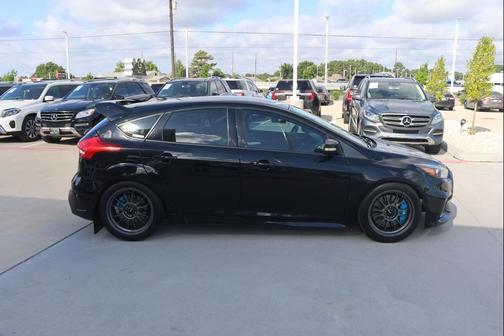 2017 Ford Focus RS Base