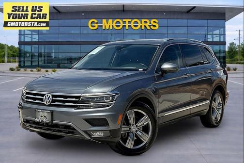 Platinum Gray Metallic 2018 Volkswagen Tiguan 2.0T SEL