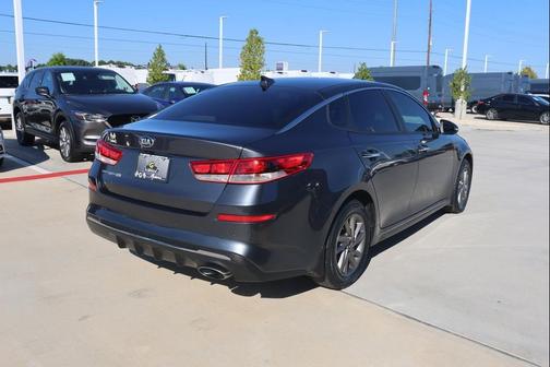 2020 Kia Optima LX