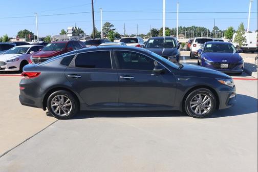 2020 Kia Optima LX