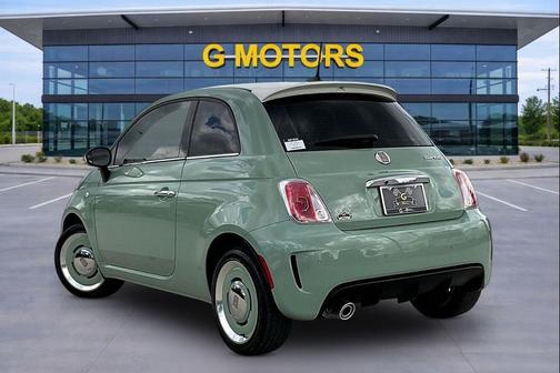 Verde Chiaro (Light Green) 2019 FIAT 500 Lounge