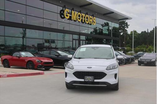 2020 Ford Escape SE