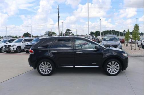 2011 Lincoln MKX Base