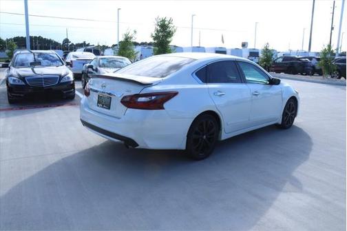 2017 Nissan Altima 2.5 SR
