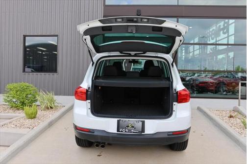 2017 Volkswagen Tiguan 2.0T Wolfsburg Edition