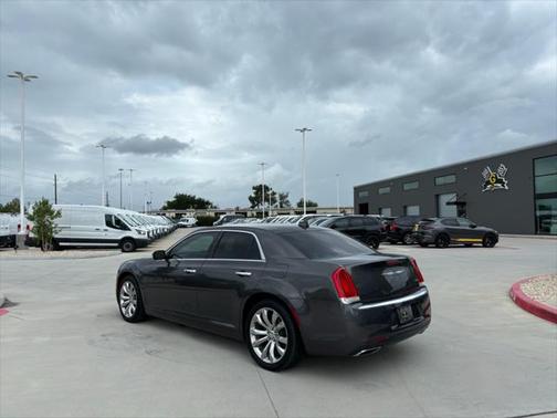 2018 Chrysler 300 Limited