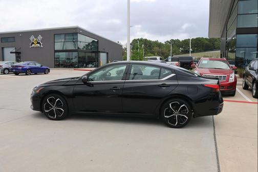 2024 Nissan Altima SR FWD