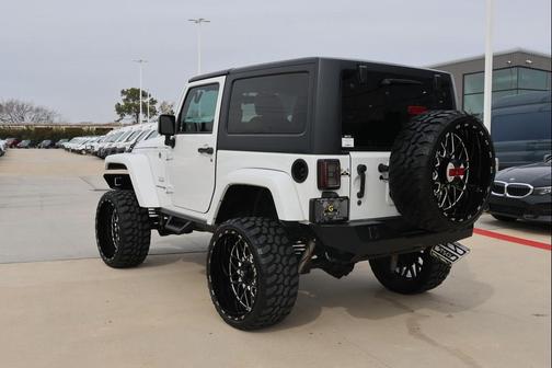 2018 Jeep Wrangler JK Sahara