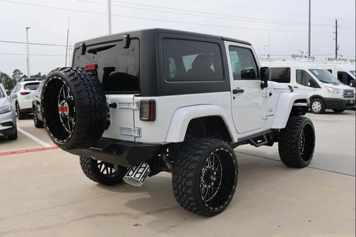 2018 Jeep Wrangler JK Sahara