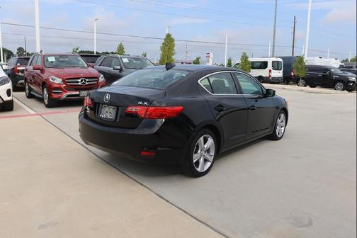 2014 Acura ILX 2.0L w/Premium Package