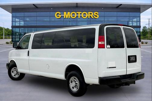 2015 Chevrolet Express 3500 LS