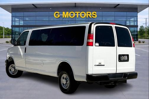 2015 Chevrolet Express 3500 LS