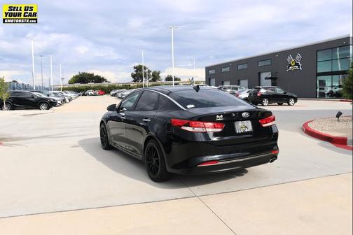 2018 Kia Optima LX