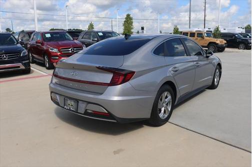 2023 Hyundai SONATA SE