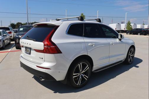 2018 Volvo XC60 T6 Momentum