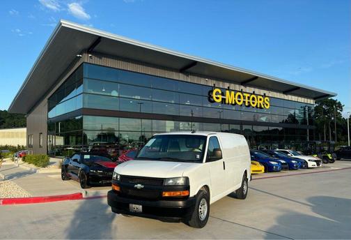 Summit White 2018 Chevrolet Express 2500 Work Van